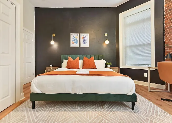 Apartment Netflix+bbq+free Parking Near Shops In East Liberty Pittsburgh