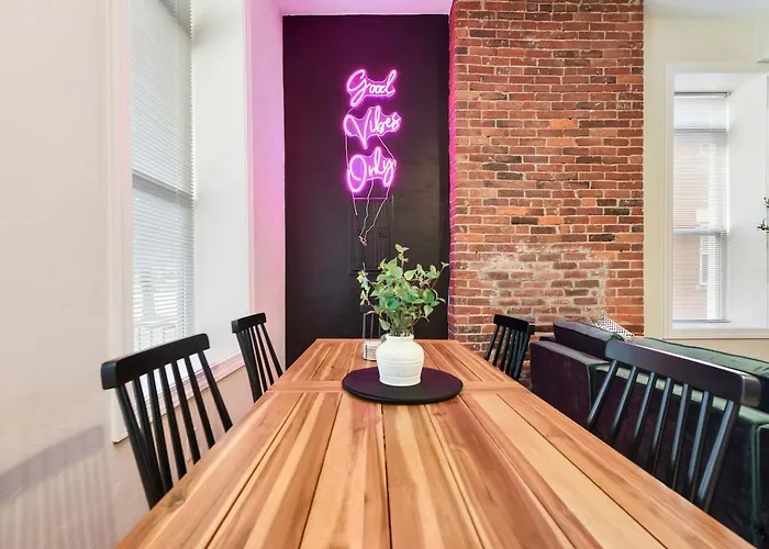 Netflix+bbq+free Parking Near Shops In East Liberty