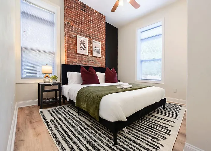 Netflix+bbq+free Parking Near Shops In East Liberty