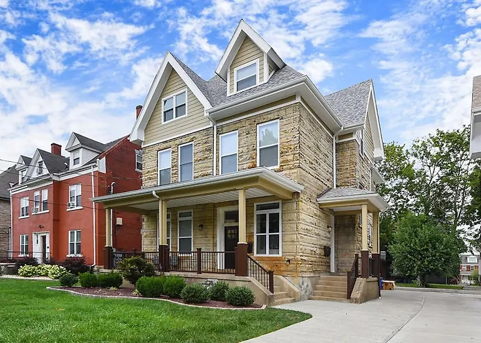 Apartment Netflix+bbq+free Parking Near Shops In East Liberty Pittsburgh