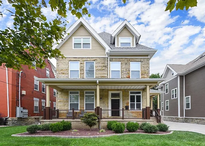 Apartment Netflix+bbq+free Parking Near Shops In East Liberty *